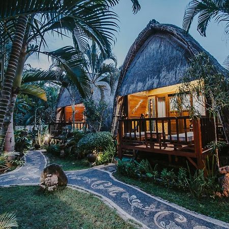 Alam Nusa Bungalow Huts & Spa نوسا ليمبونغان المظهر الخارجي الصورة